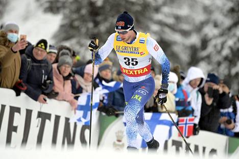 Hiihtäjä Joni Mäki iloitsi perinteisen sprintin finaalipaikasta Rukan maailmancup-kauden avauksessa vaikean alkukauden jälkeen.