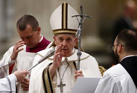 Paavi Franciscuksen mukaan ne ihmiset, jotka määrittelevät homoseksuaalisuuden rikokseksi, ovat väärässä.