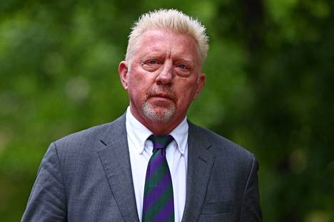 Takavuosien tennistähti Boris Becker on vapautettu brittiläisestä vankilasta. Kuva huhtikuulta.