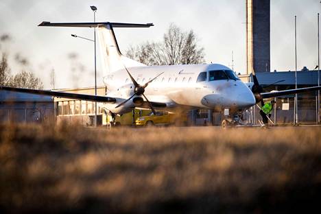 Pori kaupunginvaltuusto päätti jatkaa lentoliikennetukea Pori–Helsinki-lennoille. Muilta Satakunnan kunnilta tuki jäi vähäiseksi – ainakin euroissa mitattuna.