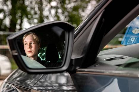 Ylöjärveläinen Santeri Seitsalo,17, sai hiljattain ajokortin. Hän on kulkenut koulussa Tampereella perheen toisella autolla. Mietinnässä on myös yhteisen auton osto isoveljen kanssa.