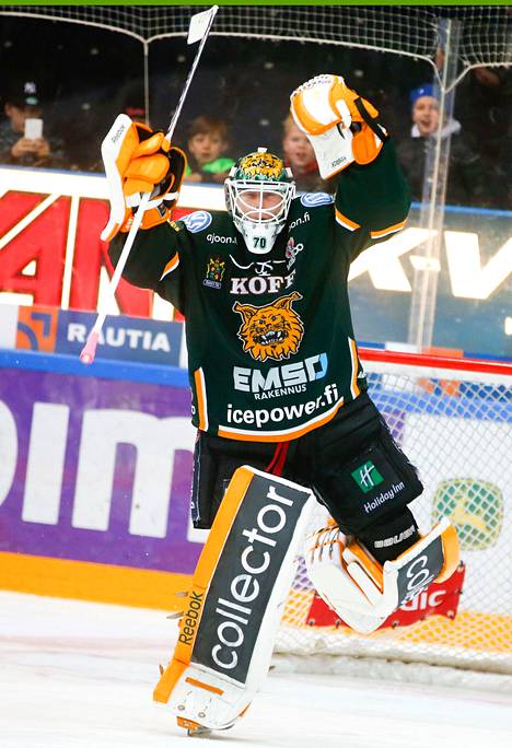 Joonas Korpisalo on pelannut miesten jääkiekkoliigassa 46 runkosarjan ottelua Ilveksen paidassa.
