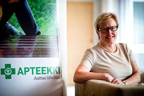 Marja Ritalalle myönnettiin apteekkarineuvoksen arvonimi. Ritala kuvattiin vuonna 2016 hänen toimiessaan Suomen Apteekkariliiton puheenjohtajana.