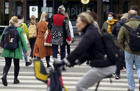 Tilastokeskuksen karu ennuste: Suomen väkiluku kääntyy laskuun vuonna 2034  - Kotimaa - Aamulehti