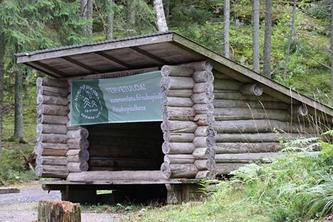 Kaupunki ehostaa Pähkinämäen tilaa – Ulkoilumaja ja varaustupa saavat  40-vuotisjuhlan kunniaksi uudet peltikatot sekä maalipinnan - Uutiset -  Rannikkoseutu