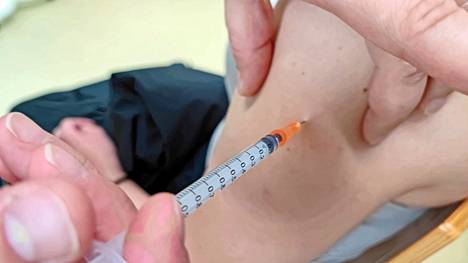 Raisiolaisista vähintään 12-vuotiaista ensimmäisen rokoteannoksen on saanut 89,7 prosenttia.