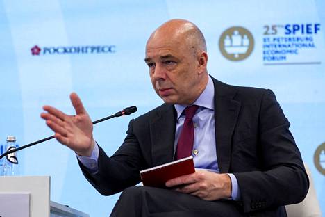 Venäjän valtiovarainministeri Anton Siluanov on kutsunut tilannetta farssiksi.