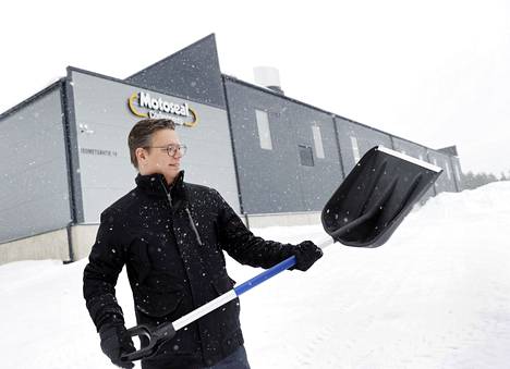 Motosealin tuotteiden suosiolla on pienoisia alueellisia eroja. ”Helsingissä meillä menee lumilapioita hyvin kaupaksi. Kerrostaloasukkaat tarvitsevat lumilapion, kun kaivavat autonsa esiin parkkipaikalla”, toteaa myyntijohtaja Tommi Valtonen.