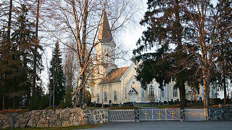Siikaisten seurakunnan liittyminen osaksi Kankaanpään seurakuntaa etenee nyt tuomiokapitulin puoltamana kirkkohallituksen käsittelyyn.
