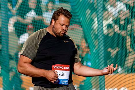 Daniel Ståhl tyylitteli Paavo Numen kisojen voittoon 70 metrin ylityksellään.