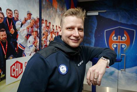 Tommi Pärmäkoski on samaan aikaan Tapparan fysiikkavalmentaja sekä Suomen olympiakomitean huippu-urheiluvastaava.