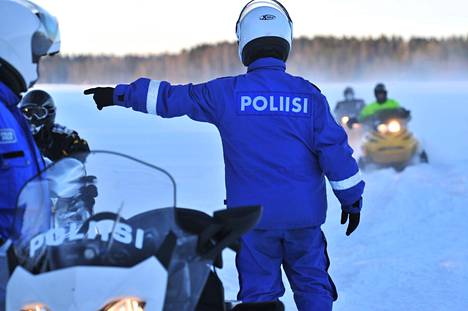 Lapissa kaksi kuollut ja kolme loukkaantunut vakavasti  moottorikelkkaonnettomuuksissa pääsiäisen aikana - Kotimaa - Satakunnan  Kansa