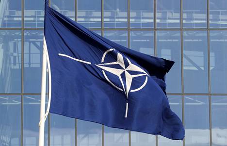 Kirjoittaja muistuttaa, että yhteisymmärryspöytäkirja velvoittaa Suomea tarjoamaan tukea, tietoja ja suojelusta Naton ja sen jäsenvaltioiden joukoille.