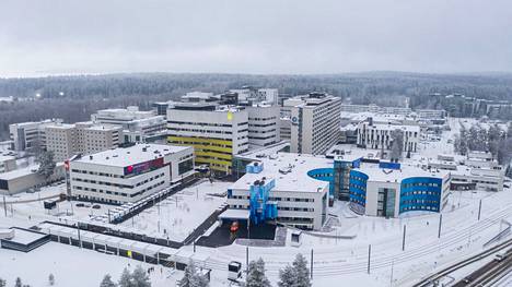 Tampereen yliopistollinen keskussairaala, Tays, raportoi viime keskiviikkona pandemia-ajan korkeimman päivittäisen tartuntalukeman, 645.  Tämän viikon keskiviikko toi toiseksi korkeimman luvun, 593.