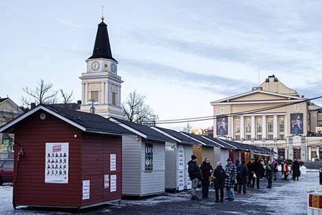 Vaalikampanjointi oli tiistaina käynnissä Tampereen Keskustorin vaalimökeillä. Millään puolueella ei ole pitkiä vankeusrangaistuksia saaneita ehdokkaita listoillaan Pirkanmaalla.