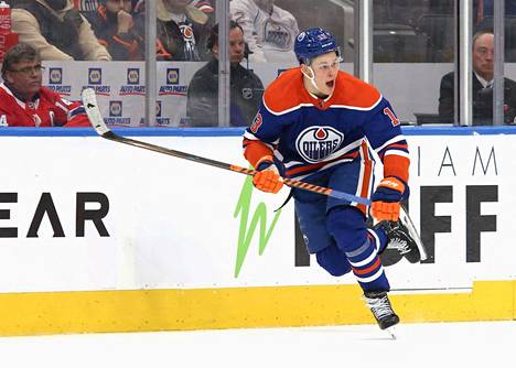 Jesse Puljujärvi ehti pelata Edmonton Oilersissa 317 runkosarjan ottelua.