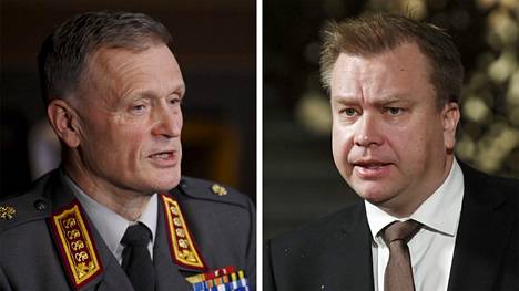 Puolustusvoimain komentaja, kenraali Timo Kivinen ja puolustusministeri Antti Kaikkonen (kesk.).