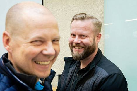 Tero Naskalilla ja Timo Talvilaineella on asuntomyymälät Tampereen keskustassa, Nokialla ja Lempäälän Ideaparkissa. Molemmat yrittäjät asuvat itse Lempäälässä perheidensä kanssa.