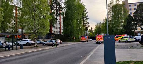 Hälytys tulipalosta Tampereen Lentävänniemessä Jänislahdenkadulla tuli maanantaina kello 19.15.