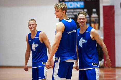 Sasu Salin, Lauri Markkanen ja Petteri Koponen ovat maajoukkueen kirkkaimpia tähtiä.