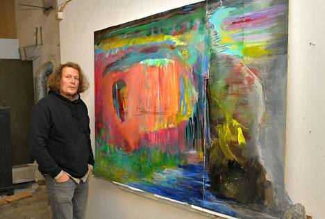 Raumalaistaiteilija Paavo Paunu sai valmiiksi Helsingin näyttelynsä, jonne tuli uusia maalauksia. Paunulla on työn alla myös suurikokoinen veistos Karin kampukseen.