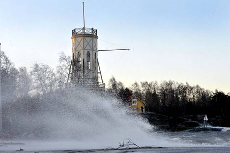 Ihan tällaista tuulta ei ole nyt ollut. Arkistokuva on Tapaninpäivän myrskystä Raumalta vuodelta 2011.