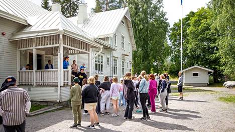 Sastamalan Sorjan kesäsiirtolassa on käynnissä 5.–9.-luokkalaisille tarkoitettu kesäleiri. Kymmenen kiovalaisen pojan lisäksi leirille osallistuu vajaat 50 suomalaista nuorta.