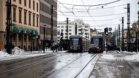 Tampereen keskustassa oli lunta maassa vielä maaliskuun puolivälin jälkeen. 