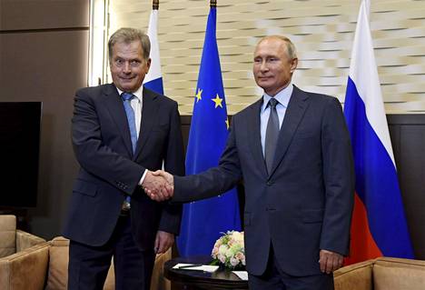 Presidentti Niinistö keskusteli Venäjän presidentti Putinin kanssa tiistaina puhelimitse. Kuva presidenttien tapaamisesta vuodelta 2018.