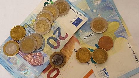 Ilman määräaikaista korotusta Kelakorvaus koronatestistä olisi 56 euroa. Nyt se on 100 euroa kesäkuun loppuun asti.