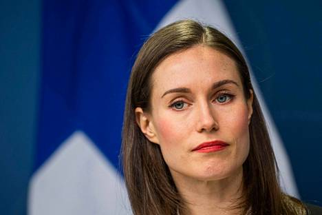 Pääministeri Sanna Marin kuvattiin torstaina yhteisessä tiedotustilaisuudessa Tukholmassa.