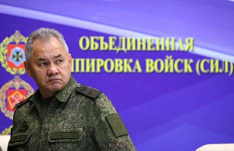 Venäjän puolustusministeri Sergei Shoigu sanoo, että Venäjän on lisättävä joukkojaan luoteisosiin, koska Nato vahvistaa läsnäoloaan rajoilla. Shoigu kuvattiin 17. tammikuuta Ukrainan hyökkäykseen osallistuneiden joukkojen esikunnassa. 