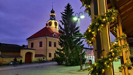 Tänä vuonna väki ei kokoonnu Rauman torille toivottamaan joulurauhaa.