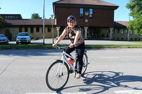 Pyöräily on Minna Grönmanille keino rentoutua.