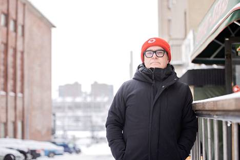 Yli 40-vuotisen uran tehnyt DJ Juha ”Juissi” Koivunen tietää, miten yleisö villitään yökerhoissa ja jääkiekko-otteluissa. Tamperelainen klubikulttuuri on muuttunut hänen uransa aikana moneen kertaan.