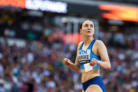 Reetta Hurske voitti keväällä EM-hallikisoissa mestaruuden 60 metrin aidoissa ja juoksi kesällä 100 metrin aitojen Suomen ennätyksen. Maailmanmestaruuskisoissa Budapestissa Hurske ylsi välieriin. 