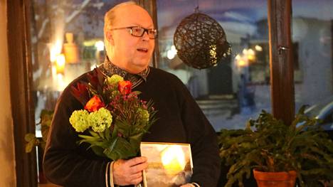 Tuomiokapituli on myöntänyt Jukka Kuljulle director cantus -arvonimen.