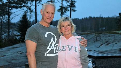 Tuija Lundström ja Jari Kaukonen löysivät Merikarvialta toisen kodin.