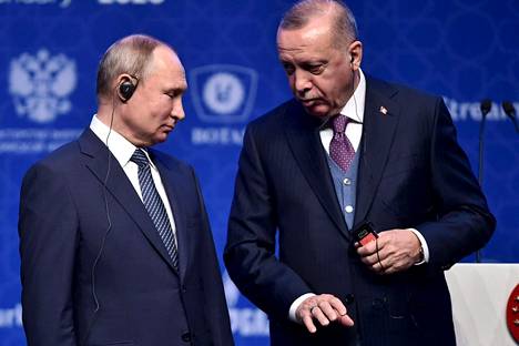 Putin ja Erdogan kuvattiin tammikussa 2020 Istanbulissa.