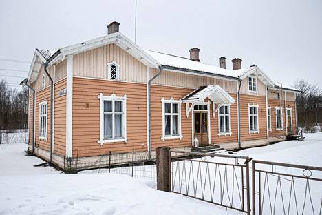 Urjalan asemalla oli henkilöliikennettä vuoteen 1997 saakka. Nykyisin asemarakennus toimii kulttuuritilana.