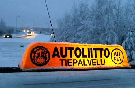 Autoliiton Operaatio Lumihiutale avustaa jouluajan liikenteessä tänä vuonna matkaavia autoilijoita jo 54. kerran.