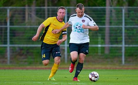 Hannes Varhin (14) NoPS kukisti Kimmo Lahden FC Melodyn kevätkauden päätteeksi numeroin 2–1 sekä syyskierroksen alkajaisiksi maalein 4–2.