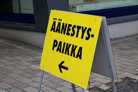 ”Keski-Suomen hyvinvointialueelle tarvitaan jämsäläistä tietämystä historiastamme ja ymmärrys siitä, mitä osaamista ja palvelua meillä on tarjottavana keskisuomalaisille”, kirjoittaa Lotta Ahola. 