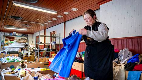 Liisa Brander-Keskinen on järjestänyt tavarakeräyksiä ukrainalaisille Kuhmoisissa.