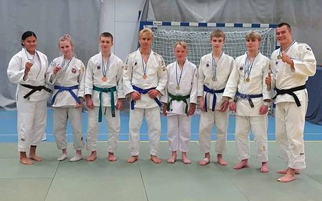 Tampereen Judon riveistä löytyi taas menestyksekkäitä ottelijoita lokakuun alussa Myyrmäen urheilutalolla pidetyissä SM-kisoissa.