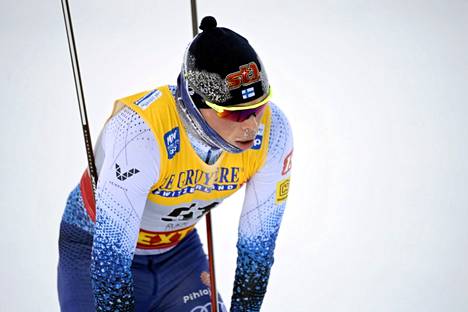 Juuso Haarala oli ainoa suomalaismies Davosin mc-sprintin erävaiheessa.