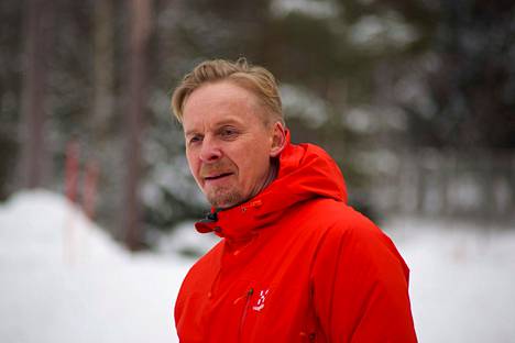 Eero Aho jatkaa komisario Sakari Koskisen roolissa myös Koskinen-sarjan toisella kaudella.