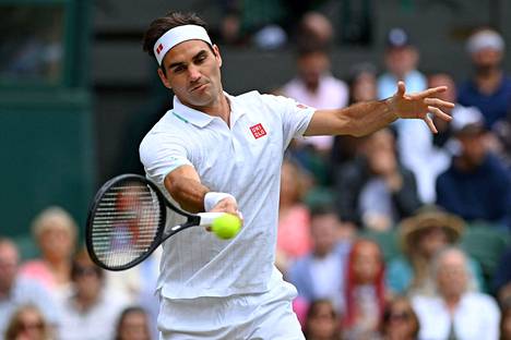 Roger Federer on uusimalla tenniksen maailmanlistalla sijalla 11.