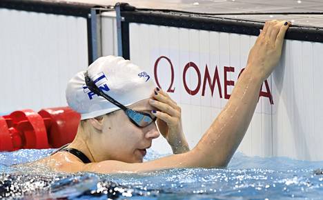 Ida Hulkko piti uintiaan hyvänä hylkäämisestä huolimatta. Kuva on Tokion olympialaisista.