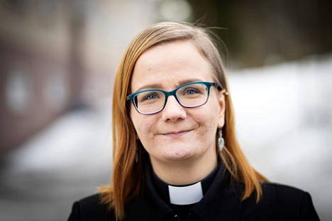Nuorisopastori Katja Pääkkönen aloitti tammikuussa työnsä Sastamalan seurakunnassa. Hän ymmärtää nuorten kasvukipuja ja on aina niiden puolella, jotka ovat muita heikompia. 